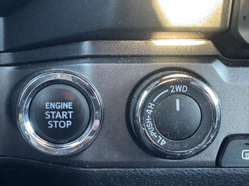 Certified 2022 Toyota Tacoma TRD Off-Road image 21