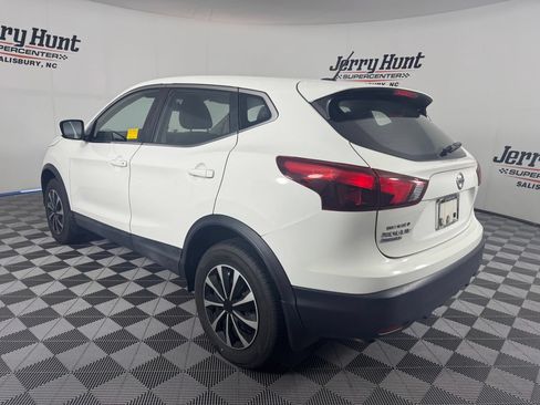 Used 2019 Nissan Rogue Sport S FWD image 9
