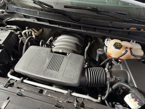 Used 2024 Chevrolet Tahoe Z71 w/ Z71 Off-Road Package image 33