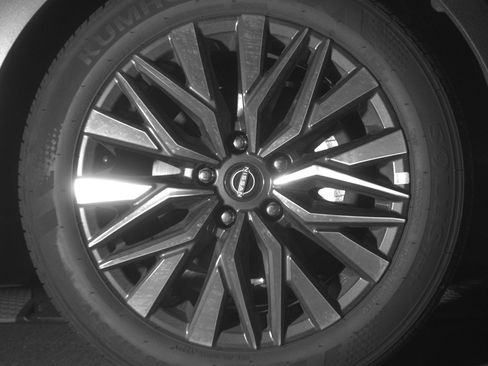 Used 2025 Nissan Altima 2.5 SV FWD image 13