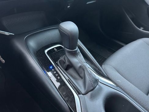 Used 2025 Toyota Corolla LE image 26