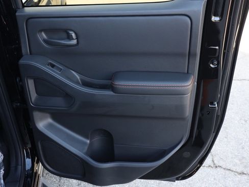 New 2026 Nissan Frontier PRO-4X w/ Pro-4x Convenience Package image 18