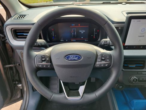 New 2025 Ford Maverick XLT w/ XLT Luxury Package image 23