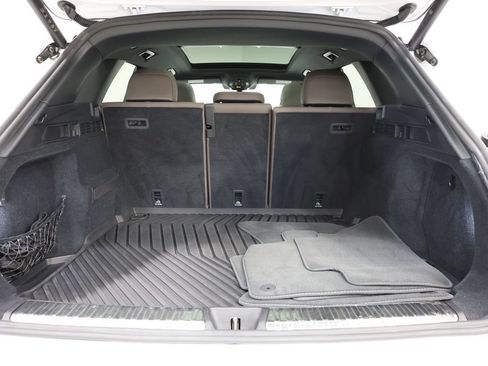 Used 2025 Audi Q5 Premium w/ Convenience Package AWD/4WD image 28