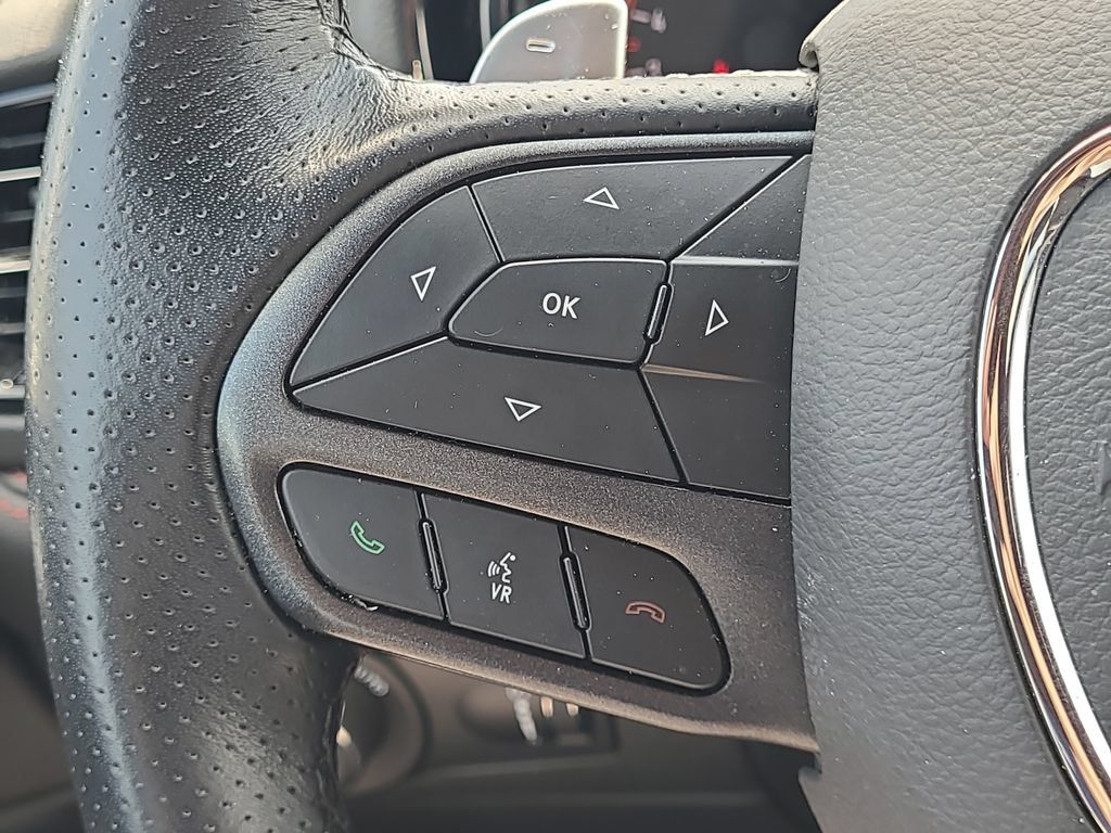 Used 2025 Dodge Durango GT AWD/4WD image 17
