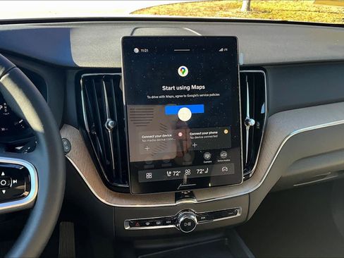 New 2026 Volvo XC60 B5 Plus w/ Protection Package Premier image 8