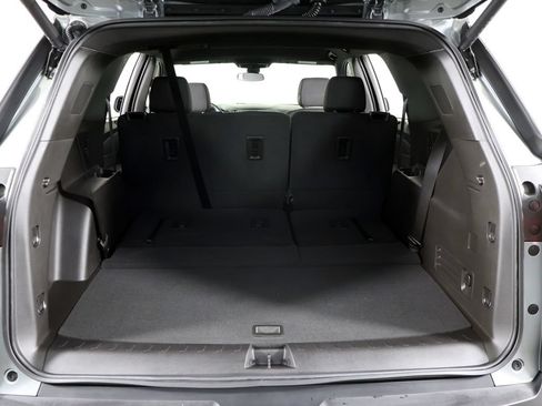 Used 2023 Chevrolet Traverse LT AWD/4WD image 20