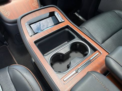 New 2026 Lincoln Navigator L Black Label AWD/4WD image 26