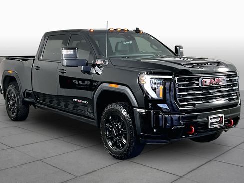 Used 2026 GMC Sierra 2500 AT4 w/ AT4 Premium Plus Package AWD/4WD image 3