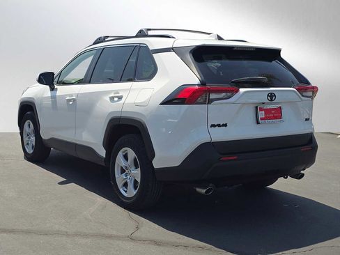 Certified 2020 Toyota RAV4 XLE w/ Carpet Mat Package FWD image 5