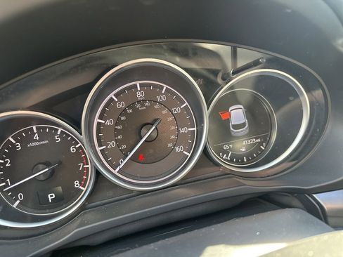 Used 2018 MAZDA CX-5 Touring w/ Preferred Equipment Package image 9