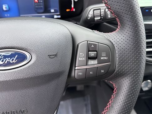 New 2026 Ford Escape ST-Line w/ Tech Pack #1 image 18