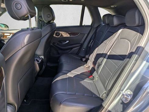 Used 2017 Mercedes-Benz GLC 300 4MATIC image 19