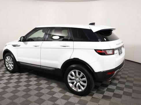 Used 2018 Land Rover Range Rover Evoque SE AWD/4WD image 3