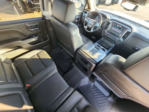 Used 2018 GMC Sierra 1500 SLT w/ All Terrain Package AWD/4WD image 12