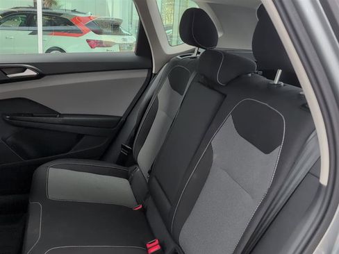 Used 2023 Volkswagen Taos S image 16