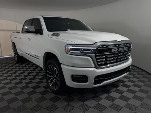 Used 2025 RAM 1500 Limited AWD/4WD image 7