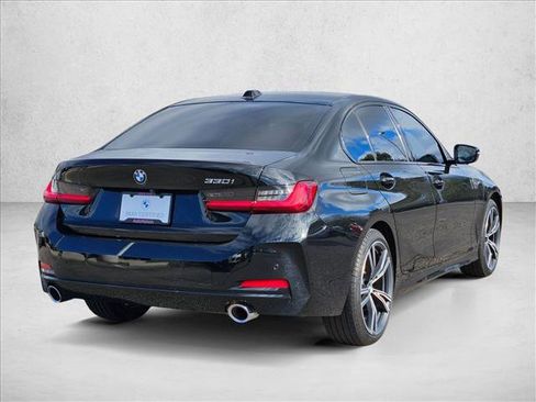 Certified 2023 BMW 330i Sedan w/ Premium Package image 5