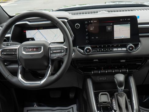 New 2026 GMC Canyon Elevation RWD image 11