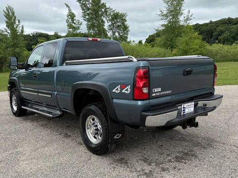 Used 2006 Chevrolet Silverado 2500 LT w/ Heavy-Duty Power Package AWD/4WD image 5