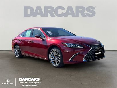 New 2025 Lexus ES 300h w/ Luxury Package