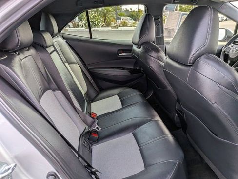 Used 2019 Toyota Corolla XSE image 7