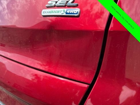 Used 2019 Ford Escape SEL AWD/4WD image 11