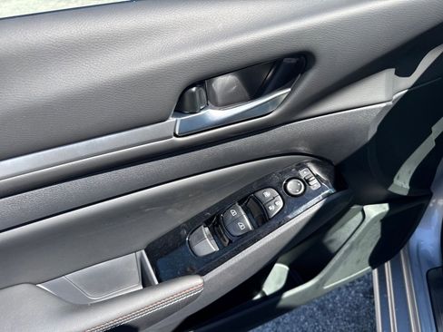 New 2025 Nissan Altima 2.5 SR w/ SR Premium Package image 13