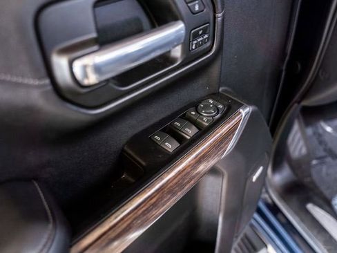 Used 2019 Chevrolet Silverado 1500 High Country image 15