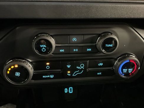 New 2025 Ford Bronco 2-Door AWD/4WD image 20