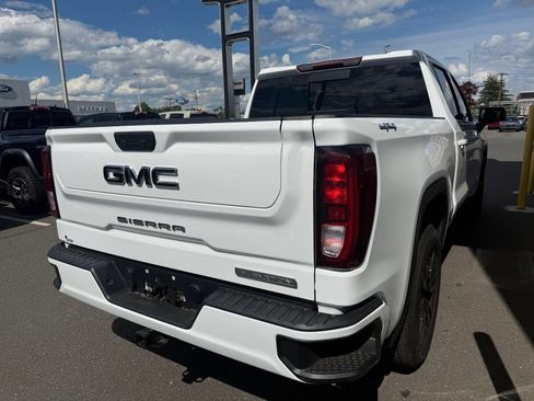 Used 2022 GMC Sierra 1500 Elevation w/ Preferred Package AWD/4WD image 8