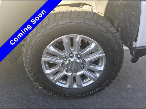Used 2023 GMC Sierra 2500 Denali w/ Denali Ultimate Package AWD/4WD image 19