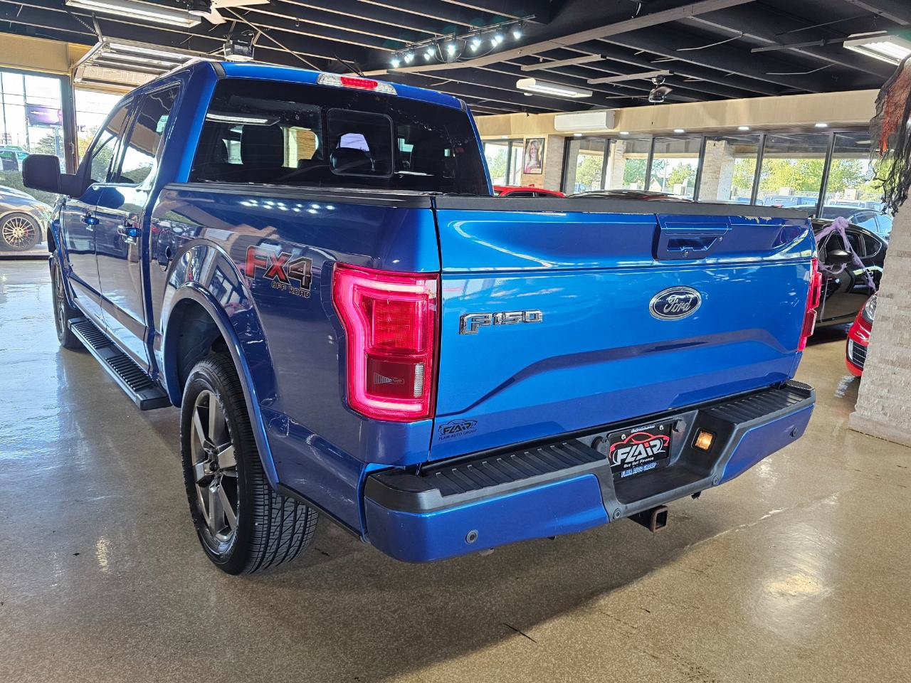 Used 2015 Ford F150 Lariat w/ Equipment Group 502A Luxury AWD/4WD image 5