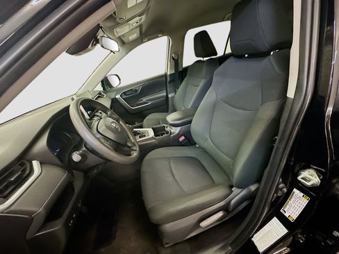 Used 2024 Toyota RAV4 LE image 13