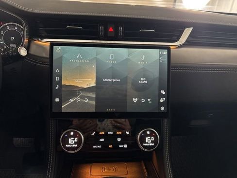 Used 2026 Jaguar F-PACE R-Dynamic S image 20