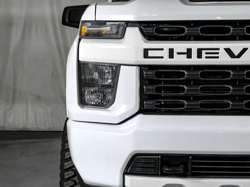 Used 2022 Chevrolet Silverado 2500 LT AWD/4WD image 39