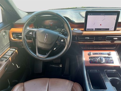 Used 2023 Lincoln Aviator Reserve image 24
