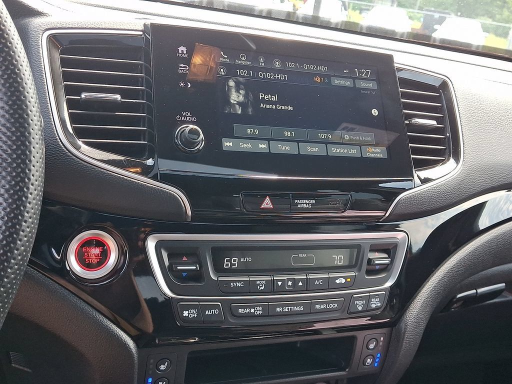 Used 2024 Honda Passport Black Edition image 24