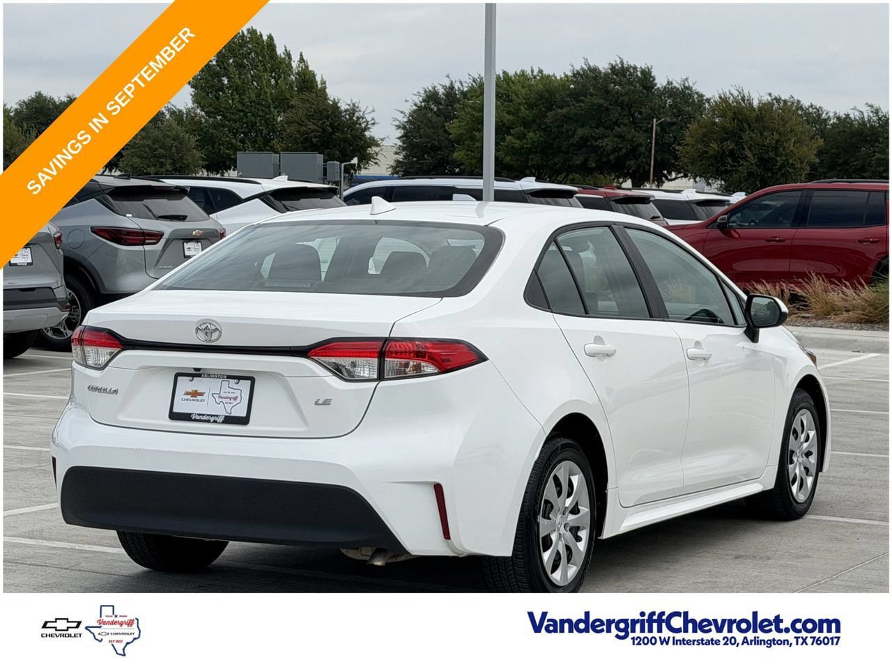 Used 2025 Toyota Corolla LE FWD image 4