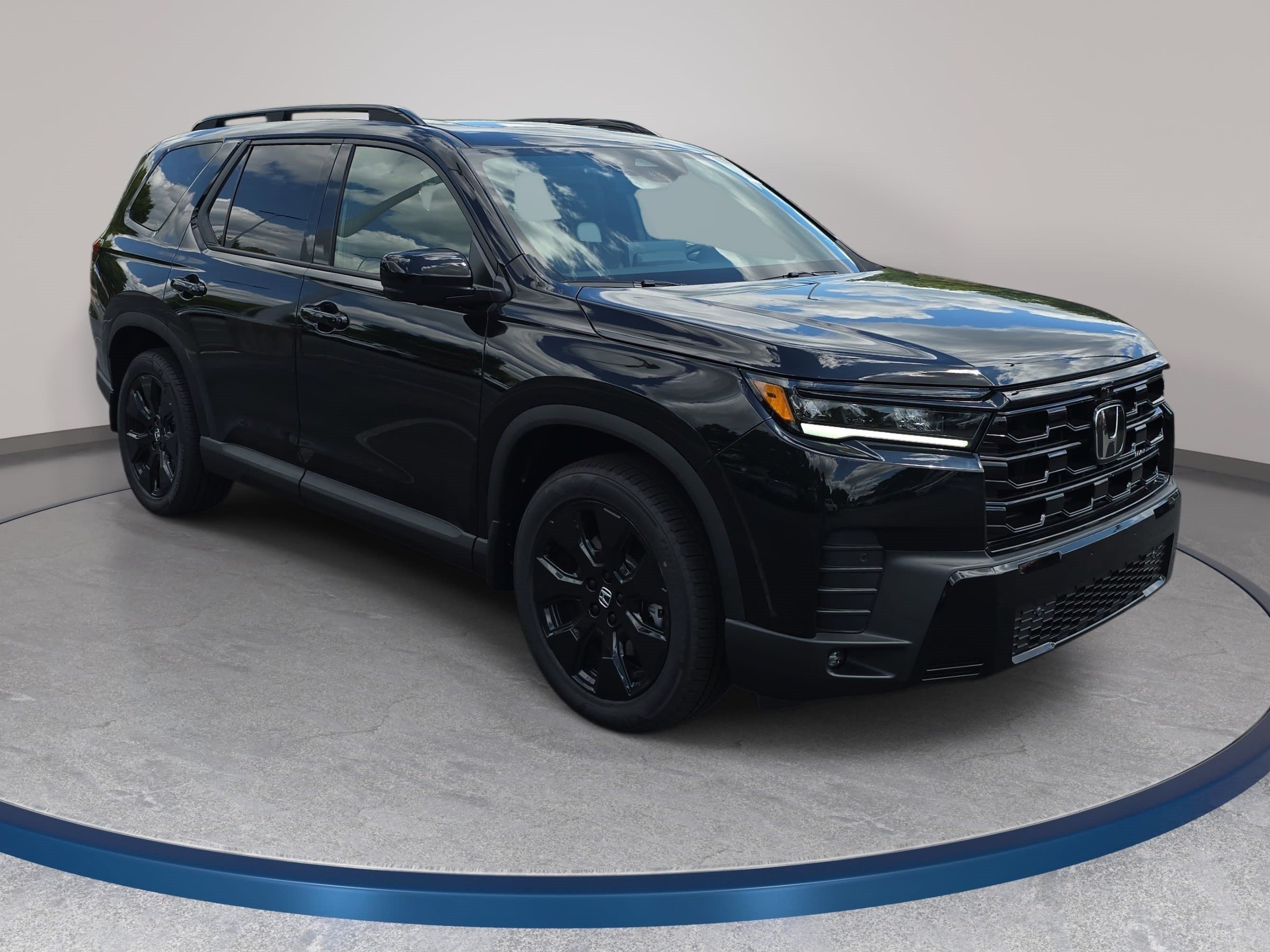 New 2026 Honda Pilot Black Edition image 3