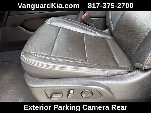 Used 2023 Chevrolet Tahoe High Country AWD/4WD image 16