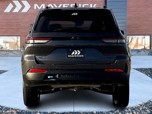 Used 2022 Jeep Grand Cherokee Trailhawk image 6