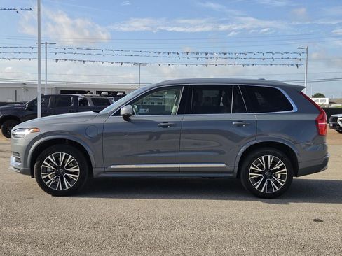 Used 2022 Volvo XC90 T8 Inscription Expression w/ Advanced Package AWD/4WD image 6