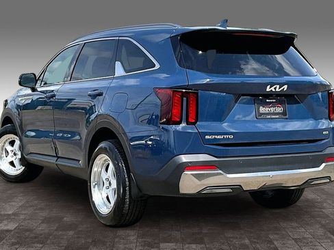 Used 2024 Kia Sorento S w/ Panoramic Sunroof Package AWD/4WD image 13
