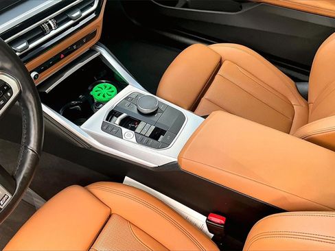 Used 2024 BMW M440i Coupe w/ Premium Package image 16