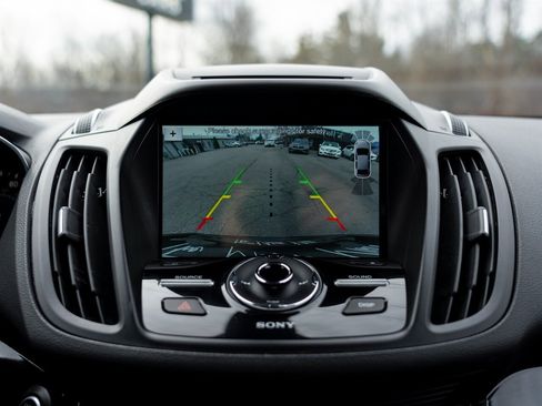 Used 2018 Ford Escape Titanium image 31