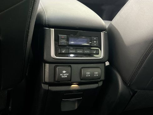Used 2022 Subaru Ascent Touring image 27