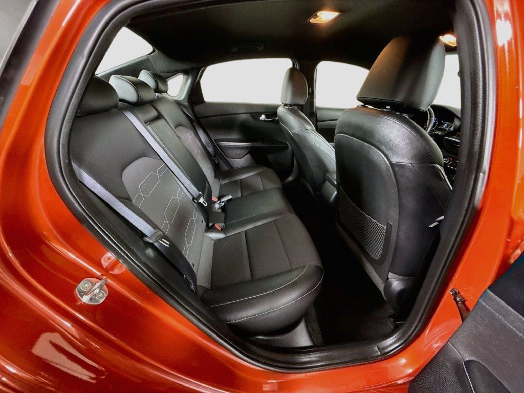 Used 2022 Kia Forte GT-Line w/ GT-Line Technology Package FWD image 26