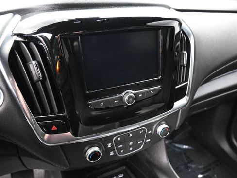 Certified 2023 Chevrolet Traverse LT image 15