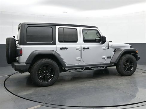Used 2022 Jeep Wrangler Unlimited Sport image 8